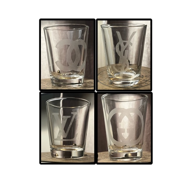 🌹Set of 4 Luxury Designer Etched Shot Glasses - Picture 1 of 7